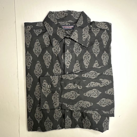 Roundtree and Yorke. Men’s long sleeve button front shirt. Size medium. - Picture 2 of 8